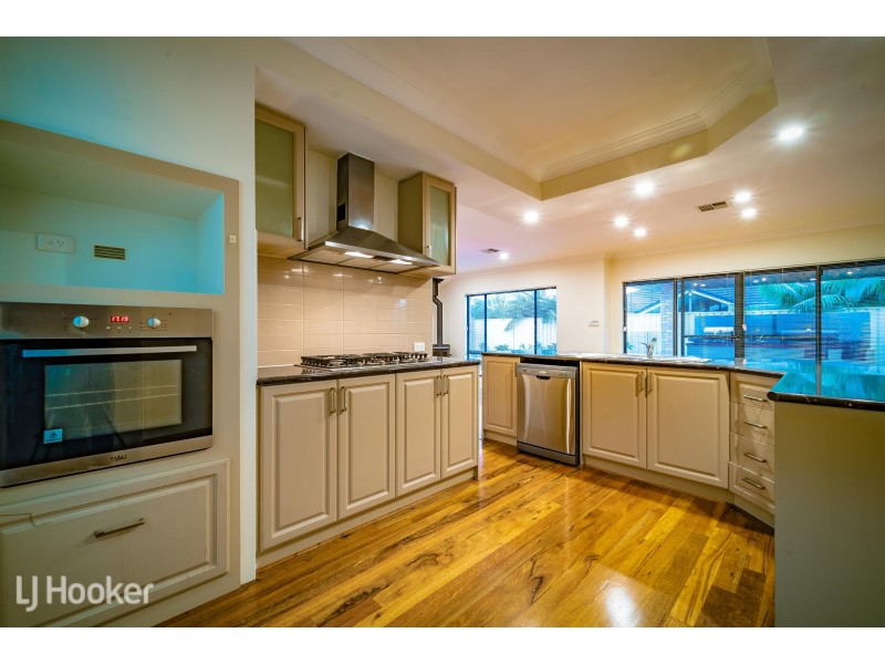 12 Merimbula Way, Secret Harbour WA 6173