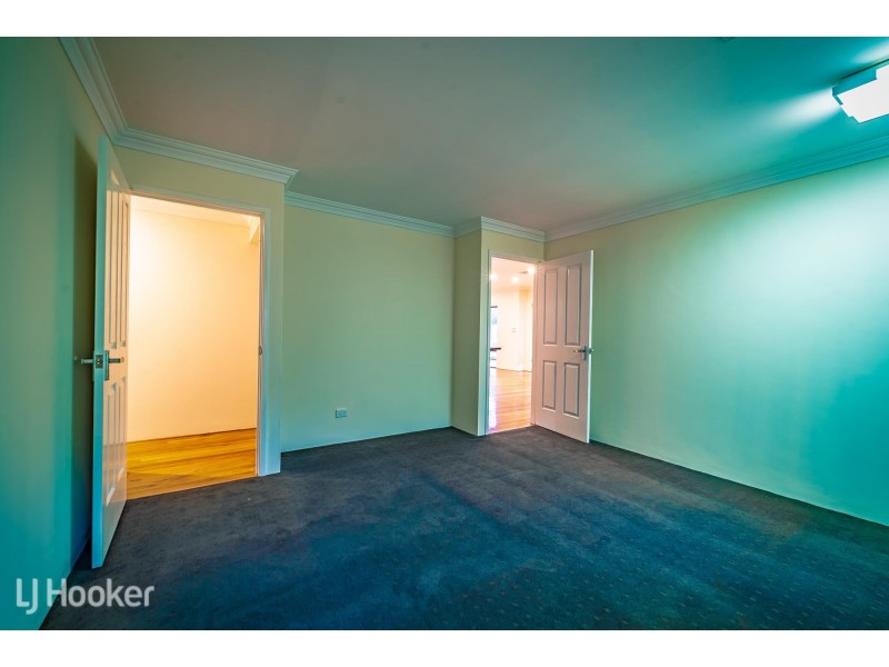 12 Merimbula Way, Secret Harbour WA 6173