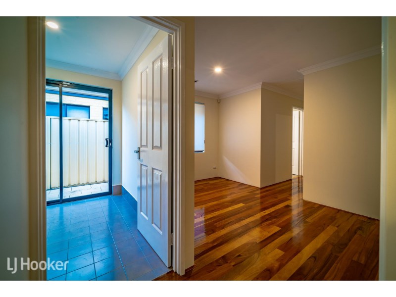 12 Merimbula Way, Secret Harbour WA 6173