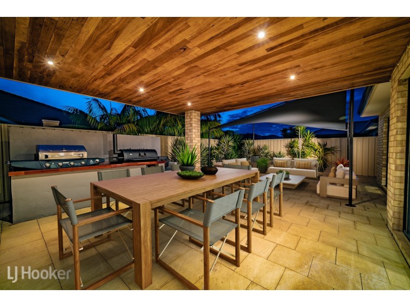 12 Merimbula Way, Secret Harbour WA 6173