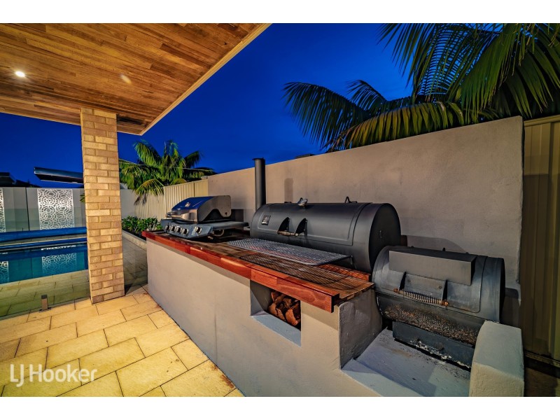 12 Merimbula Way, Secret Harbour WA 6173