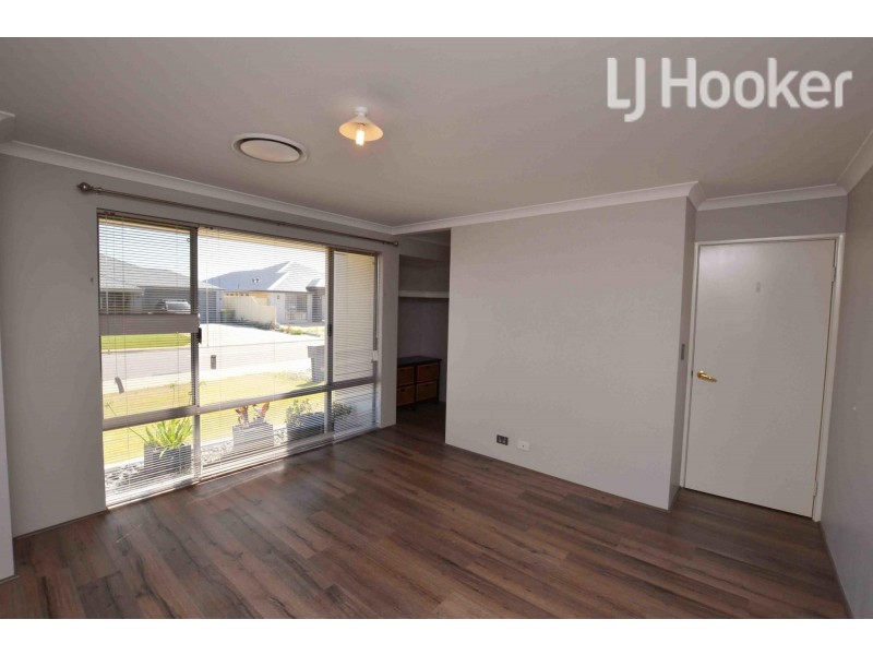 4 Hummingbird Way, Singleton WA 6175