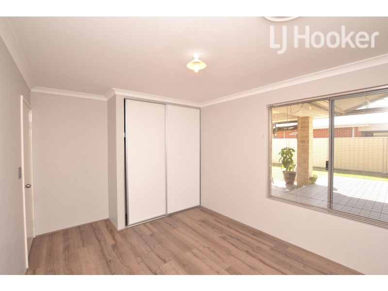 4 Hummingbird Way, Singleton WA 6175