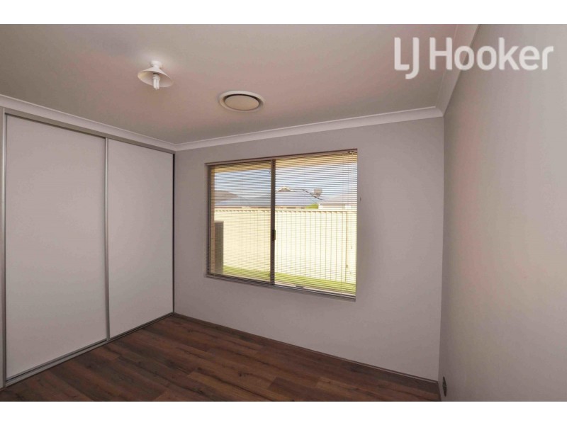 4 Hummingbird Way, Singleton WA 6175