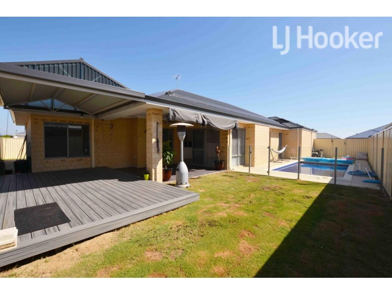 4 Hummingbird Way, Singleton WA 6175