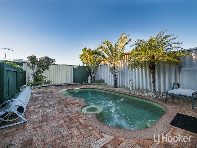 5 Balaka Gardens, Warnbro WA 6169
