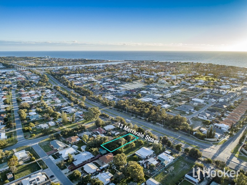 13 Merrivale Street, Wannanup WA 6210