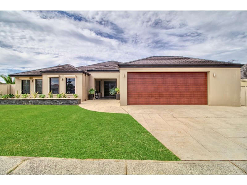 1 Abbeytown Circle, Waikiki WA 6169