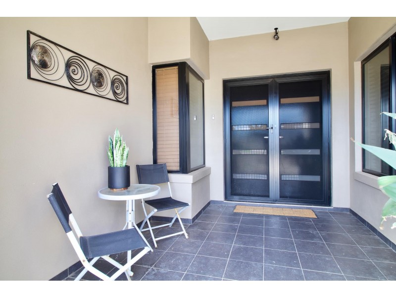 1 Abbeytown Circle, Waikiki WA 6169