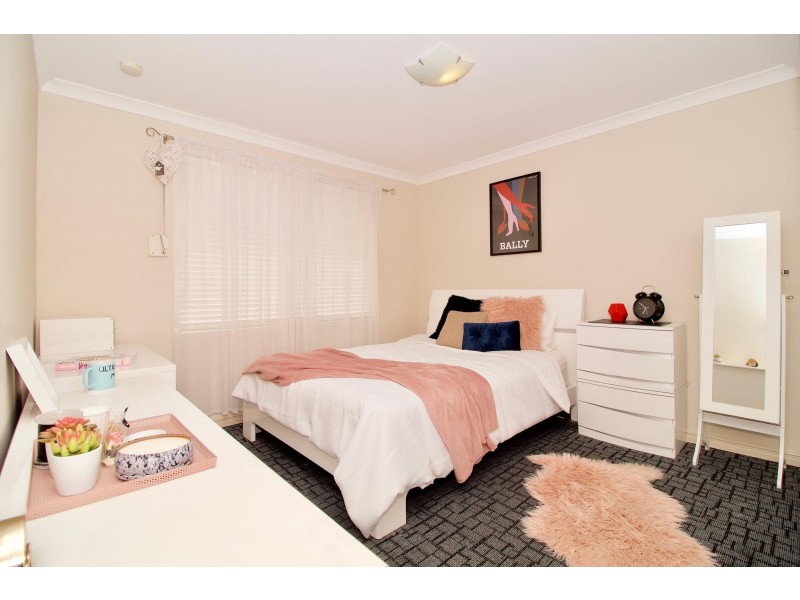 1 Abbeytown Circle, Waikiki WA 6169