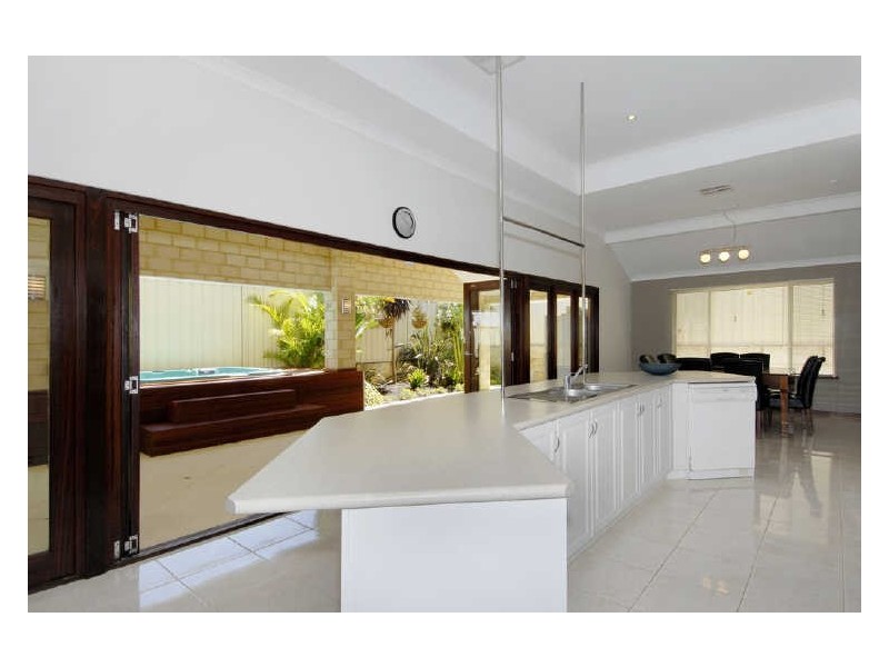 39 Liesham Crescent, Baldivis WA 6171