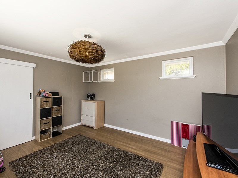 87 Harrison Street, Rockingham WA 6168