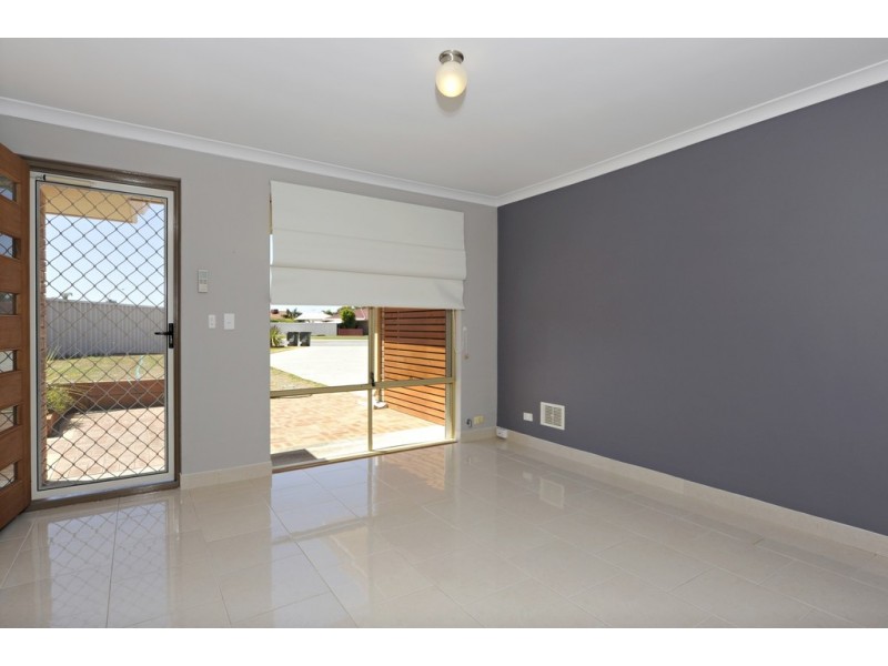 2/10 Meadow Court, Cooloongup WA 6168