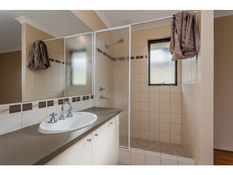 14 Cheney Loop, Secret Harbour WA 6173