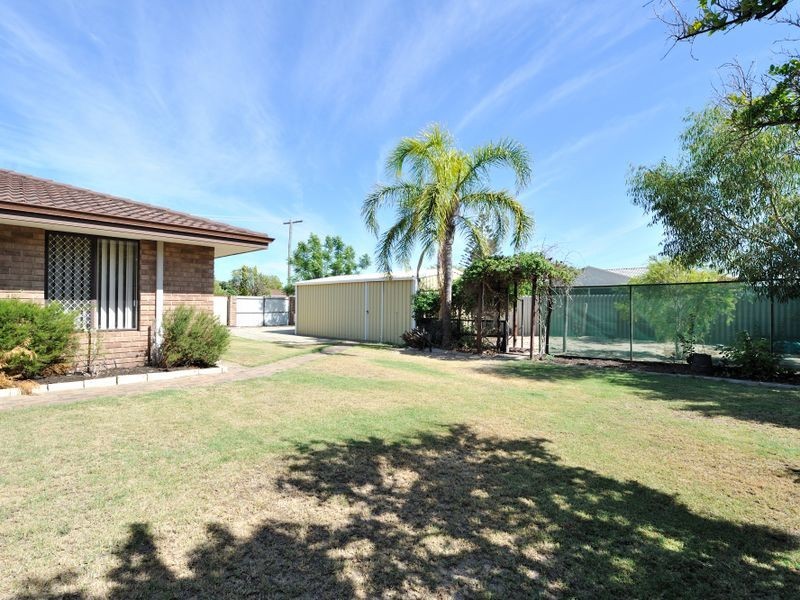 7 Kingsbridge Road, Warnbro WA 6169