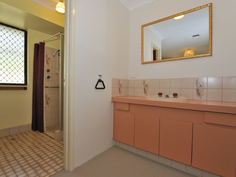 7 Kingsbridge Road, Warnbro WA 6169