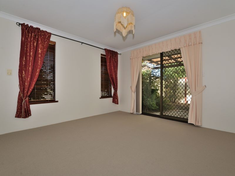 7 Kingsbridge Road, Warnbro WA 6169