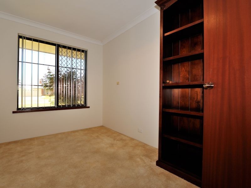 7 Kingsbridge Road, Warnbro WA 6169