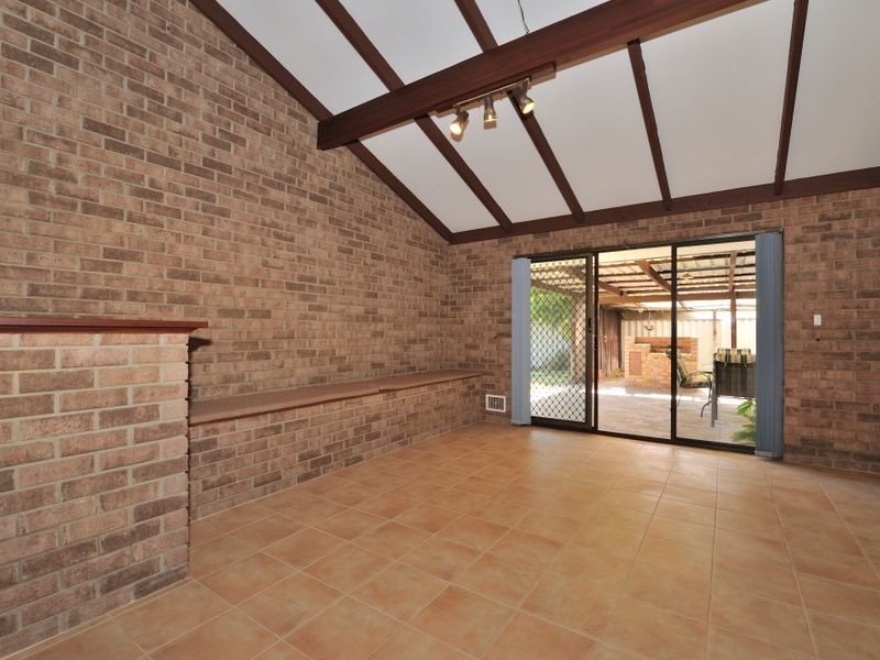 7 Kingsbridge Road, Warnbro WA 6169