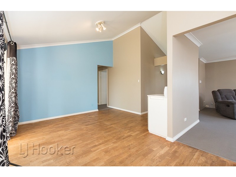 11 Jubilee Drive, Waikiki WA 6169