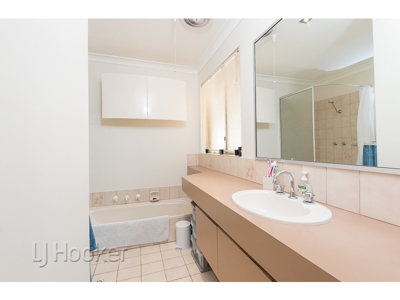 11 Jubilee Drive, Waikiki WA 6169