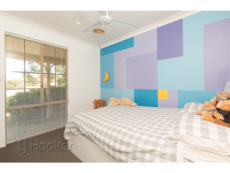 11 Jubilee Drive, Waikiki WA 6169