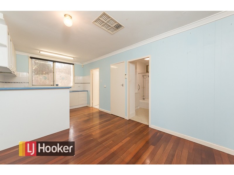 8 Pictor Court, Rockingham WA 6168