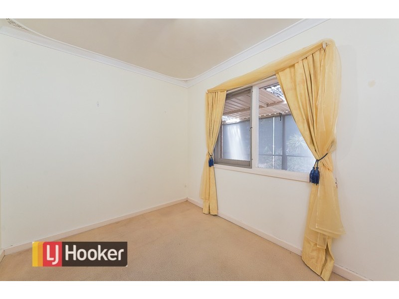 8 Pictor Court, Rockingham WA 6168