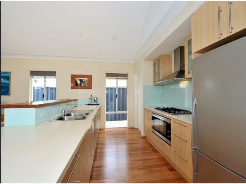 1 Margaret Road, Secret Harbour WA 6173