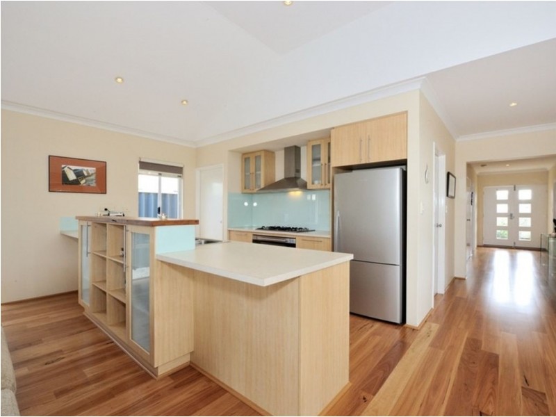 1 Margaret Road, Secret Harbour WA 6173