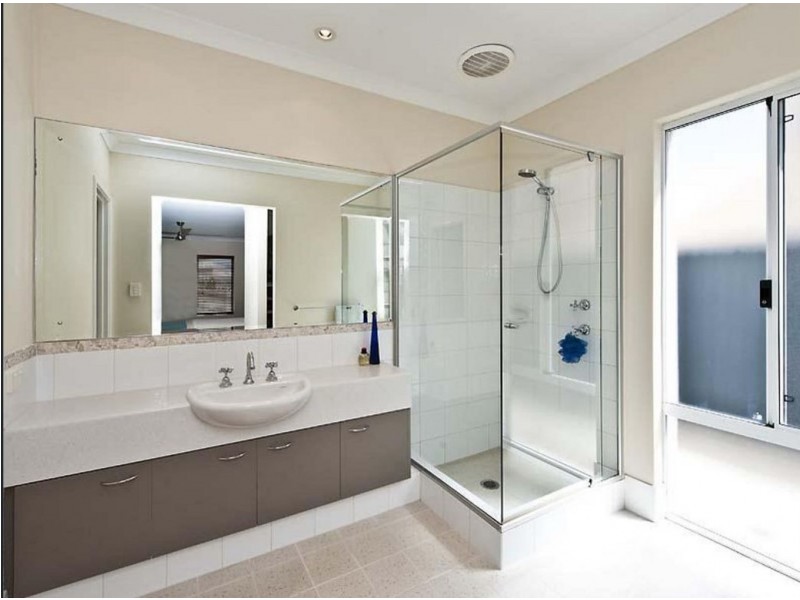 1 Margaret Road, Secret Harbour WA 6173