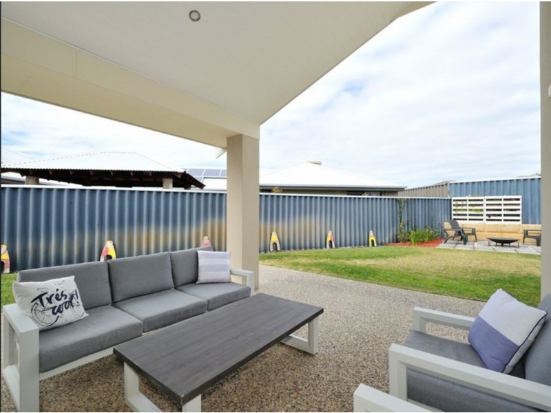 1 Margaret Road, Secret Harbour WA 6173