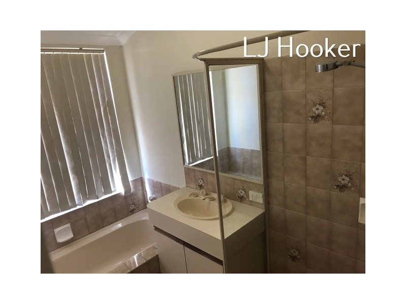 33 Nabberu Loop, Cooloongup WA 6168