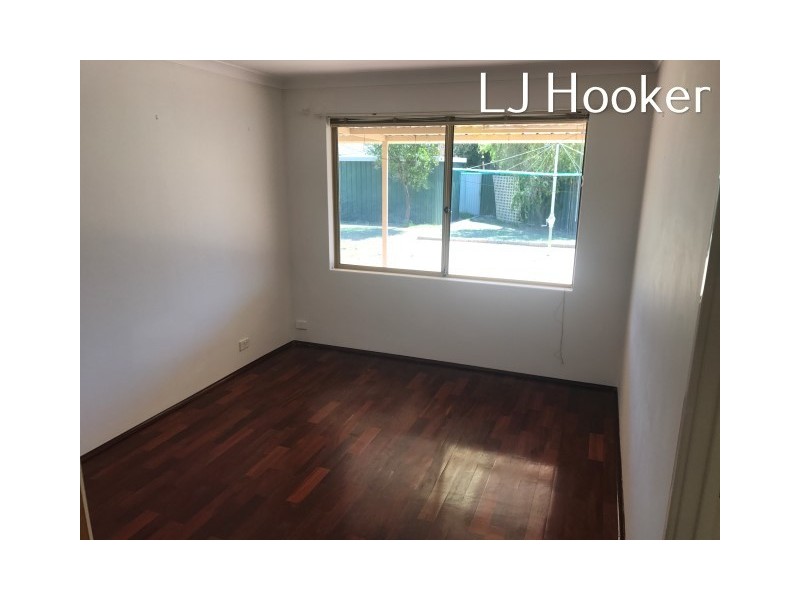 33 Nabberu Loop, Cooloongup WA 6168
