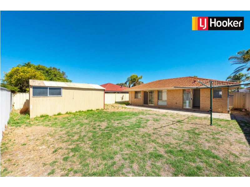 11 Pallarup Grove, Waikiki WA 6169