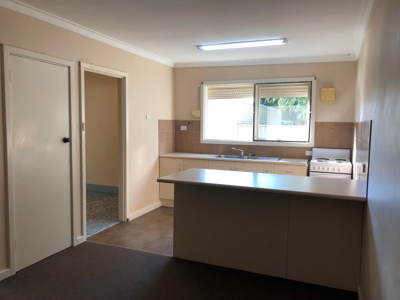 3 Crater Place, Rockingham WA 6168