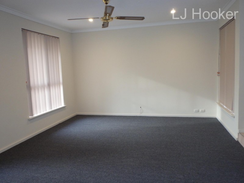 9 Townsend Road, Rockingham WA 6168