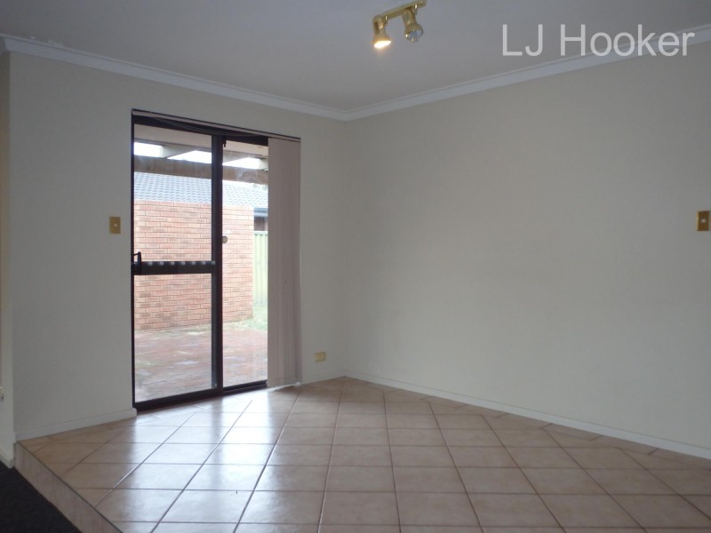 9 Townsend Road, Rockingham WA 6168