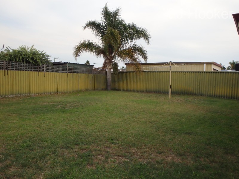 9 Townsend Road, Rockingham WA 6168