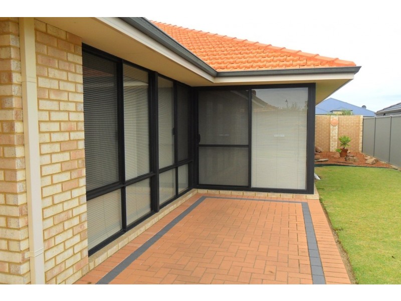 9 Oxenholme Way, Waikiki WA 6169