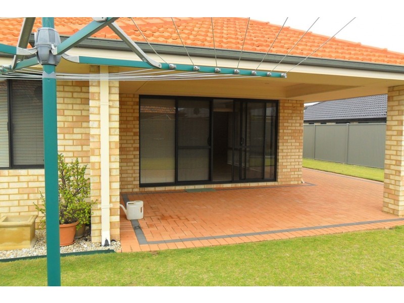 9 Oxenholme Way, Waikiki WA 6169