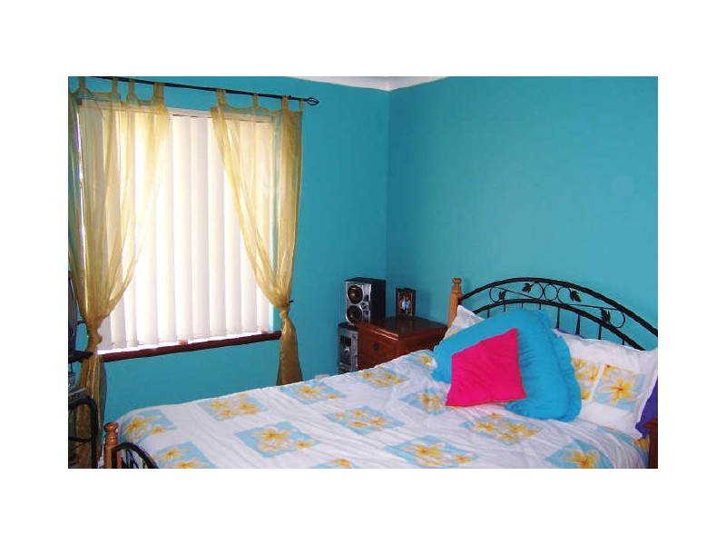 12 Nowranie Place, Hillman WA 6168