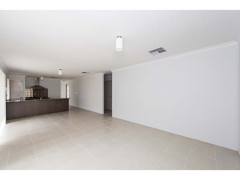 36 Mallina Crescent, Golden Bay WA 6174