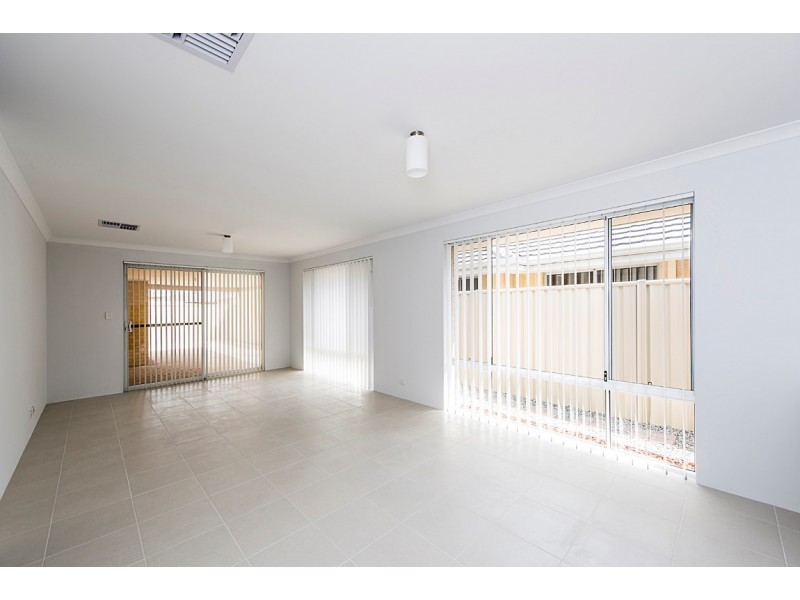 36 Mallina Crescent, Golden Bay WA 6174