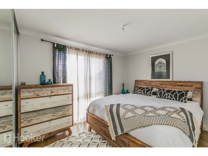 1 Varley Crescent, Cooloongup WA 6168