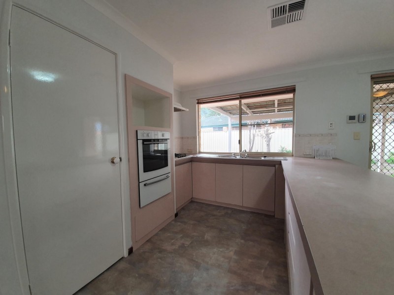 18 Manly Crescent, Warnbro WA 6169