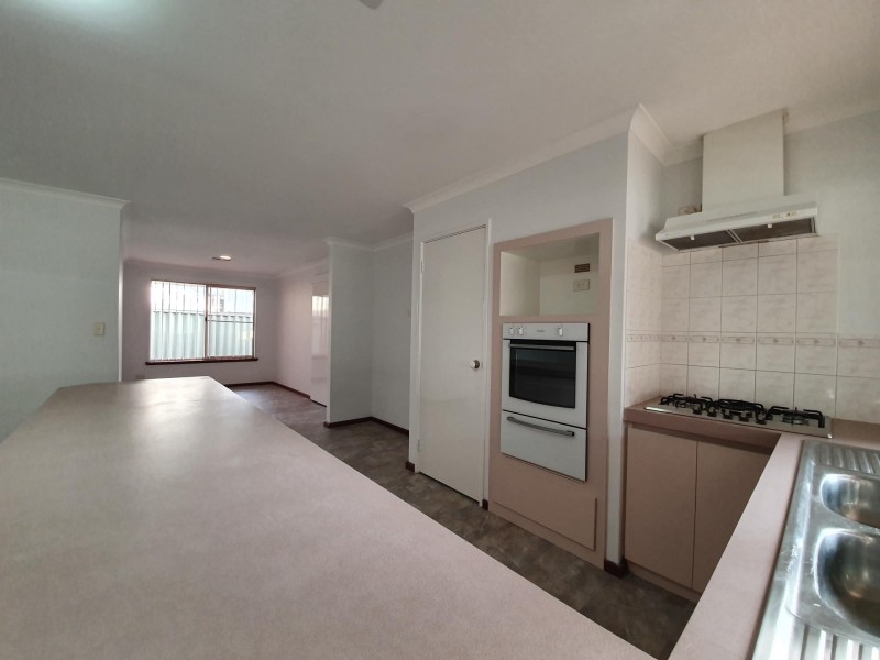 18 Manly Crescent, Warnbro WA 6169