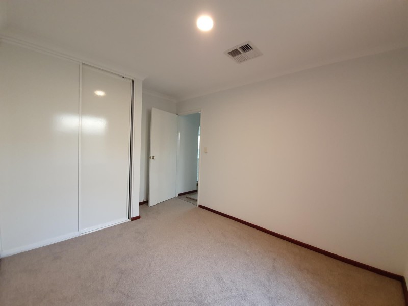 18 Manly Crescent, Warnbro WA 6169