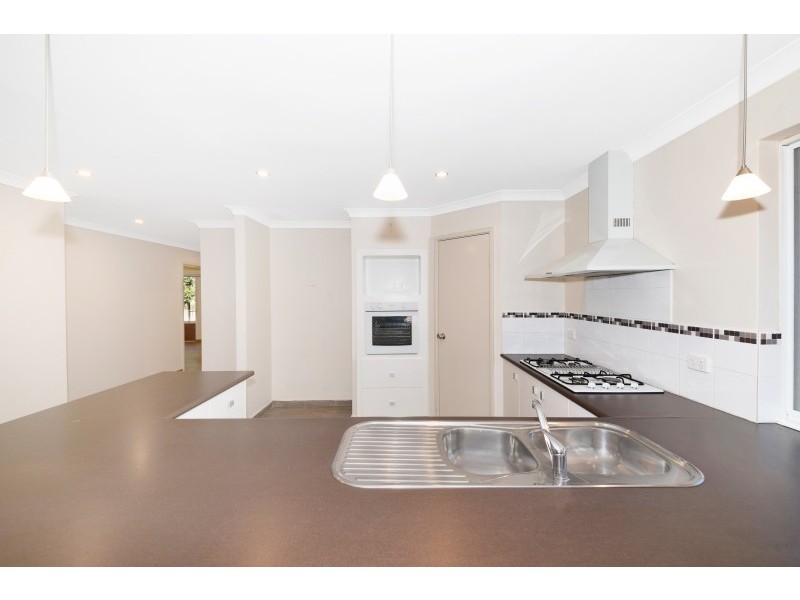 14 Kingaroy Drive, Baldivis WA 6171