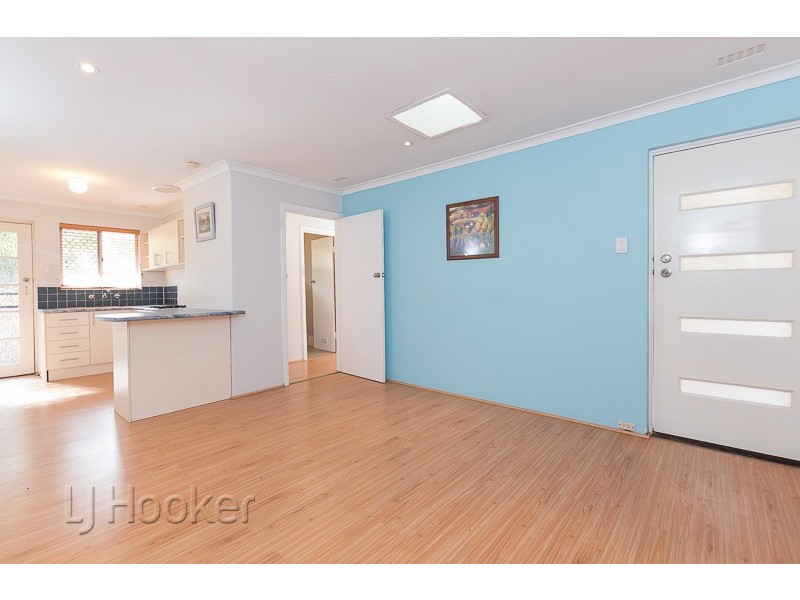 8/15 Fisher Street, Rockingham WA 6168